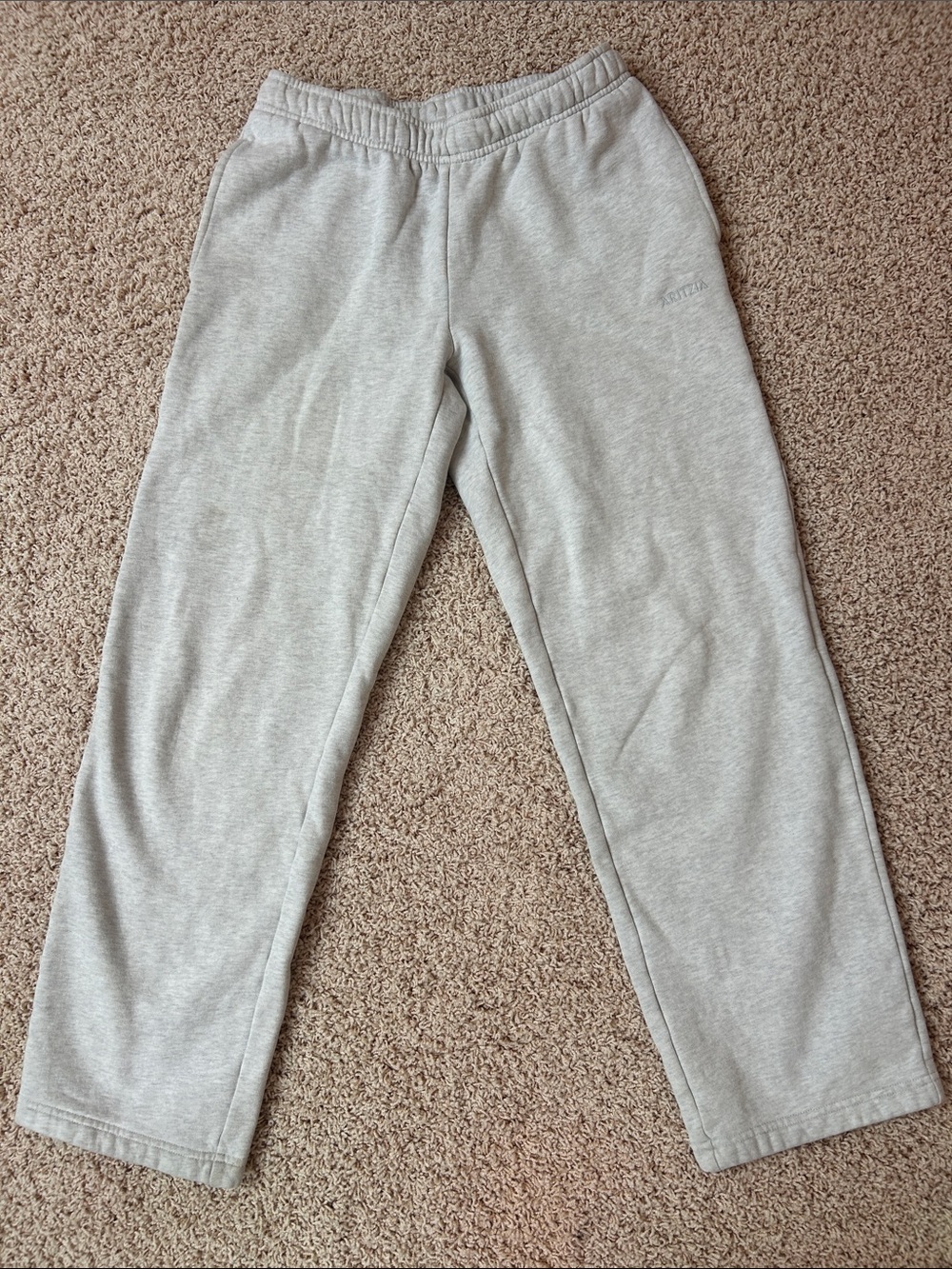 Aritzia Cozy Mega Fleece Super Straight Heather Gray Sweatpants